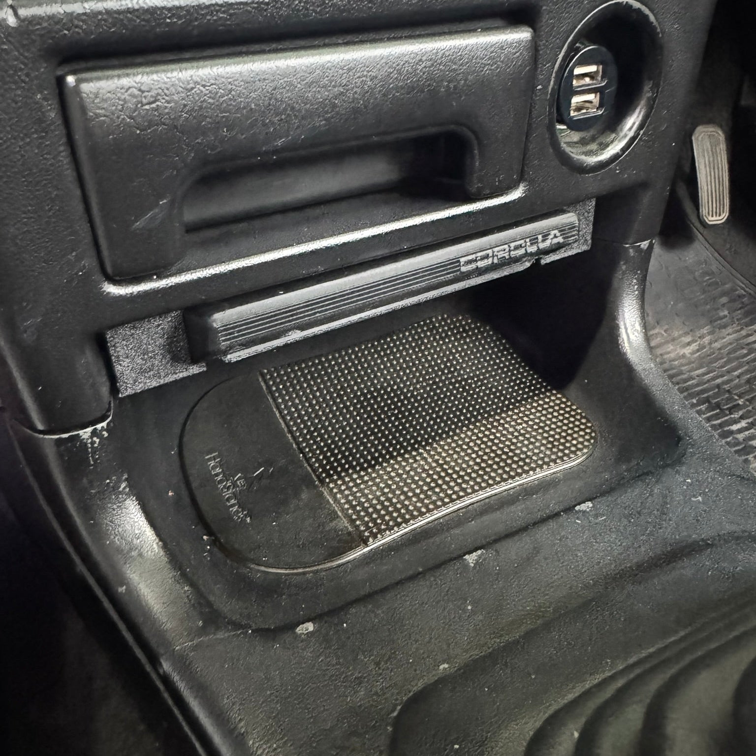 AE9X Corolla Cupholders